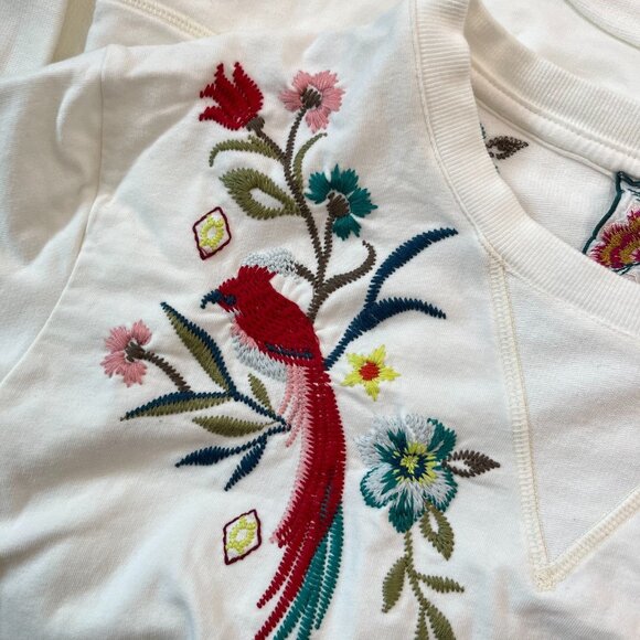 NWOT Johnny Was Embroidered Floral Butterfly Bird Pullover White Sweatshirt Sz S - Picture 11 of 16